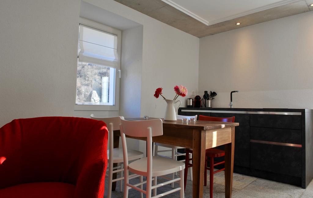 Myverzasca Resort Casa Rossa Brione  Szoba fotó
